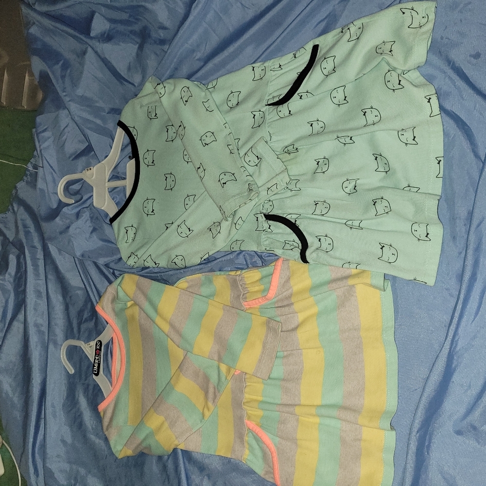 Girls clothes